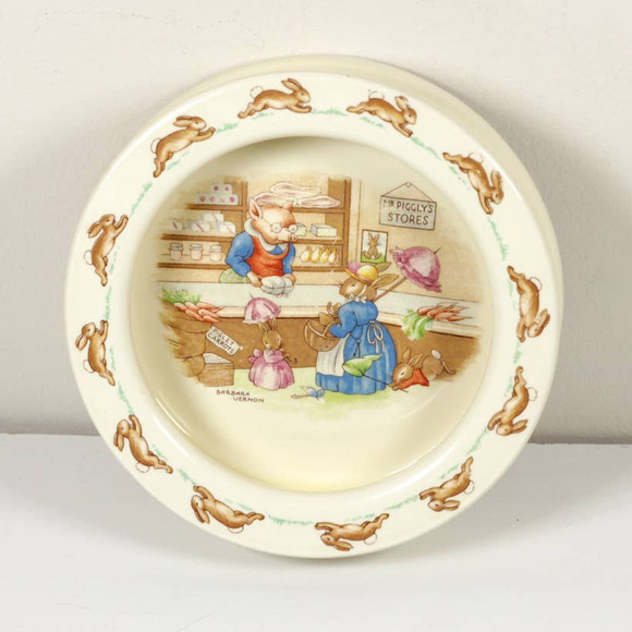 Vtg Royal Doulton Bunnykins 6" Round Baby Plate Pigglys Store Barbara Vernon - Picture 1 of 8